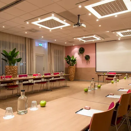 Отель Novotel