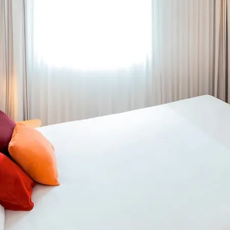 Отель Novotel