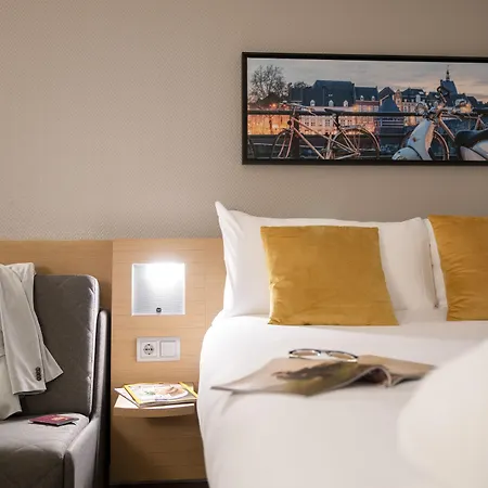 Novotel 4*