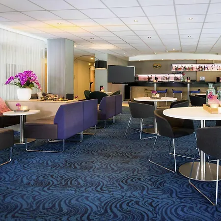 Novotel 4*