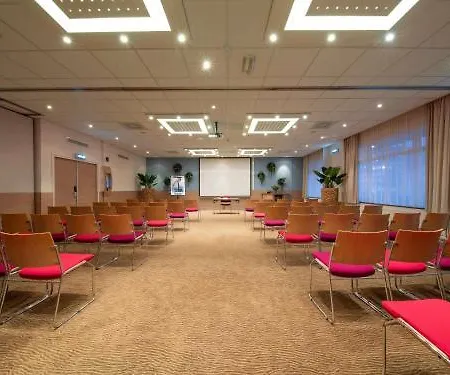 Novotel Hotel 4*
