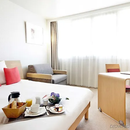 Novotel Hotel 4*