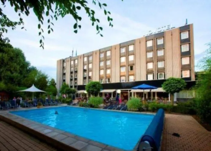 Novotel 4*